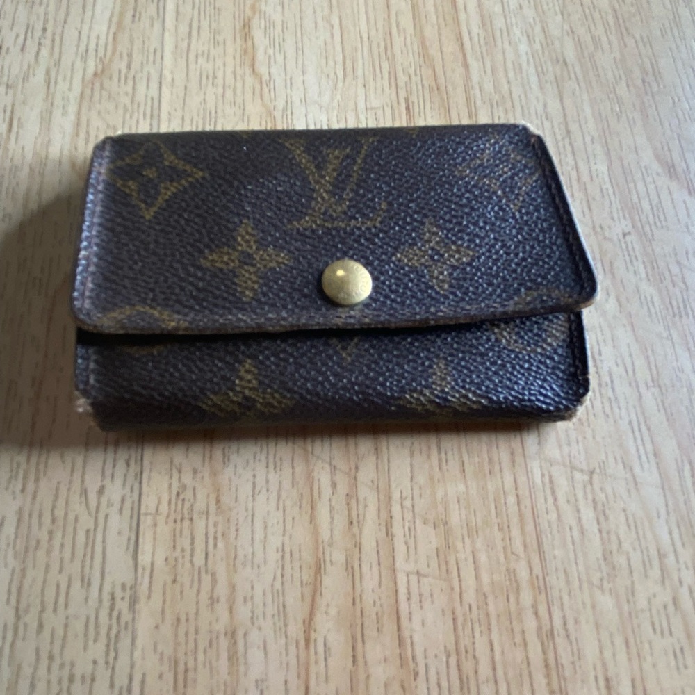 Louis Vuitton monogram keychain wallet